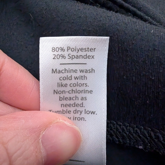 Black Leggings with Pink Oregon Ducks Logo - Picture 12 of 12